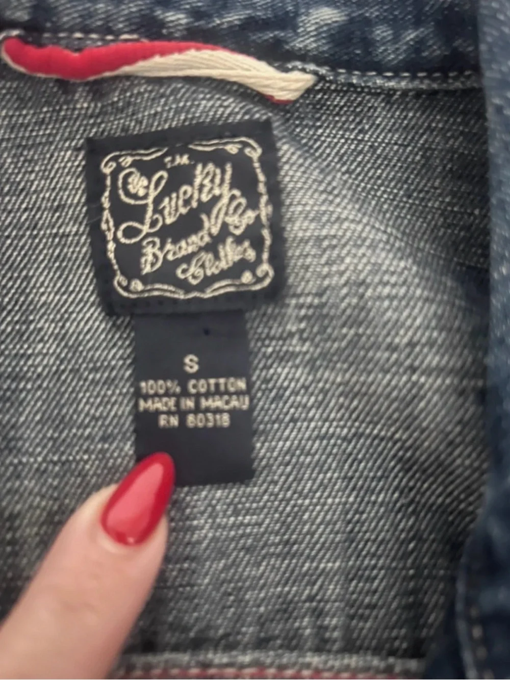 Lucky Brand add unique